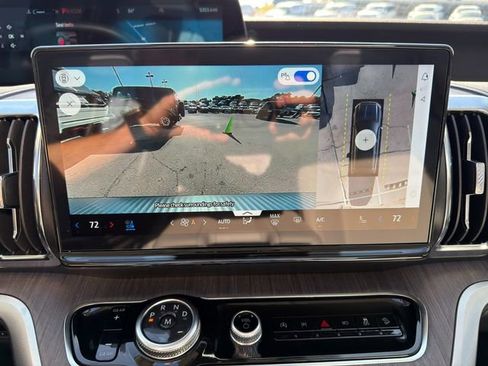 Used 2025 Ford Expedition Max Platinum w/ Platinum Ultimate Package image 36