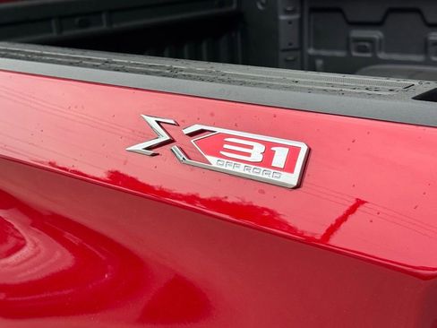 New 2026 GMC Sierra 1500 SLT AWD/4WD image 7