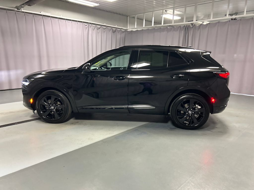 Used 2023 Buick Envision Essence w/ Sport Touring Package AWD/4WD image 4