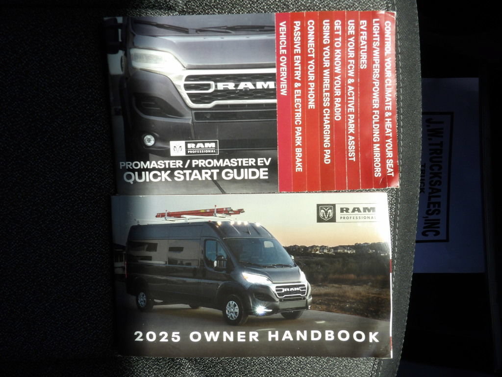 Used 2025 RAM ProMaster 2500 w/ U-Haul Equipment Group FWD image 35