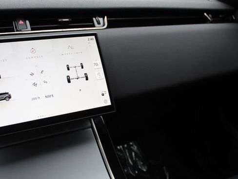 Used 2025 Land Rover Range Rover Evoque S image 15