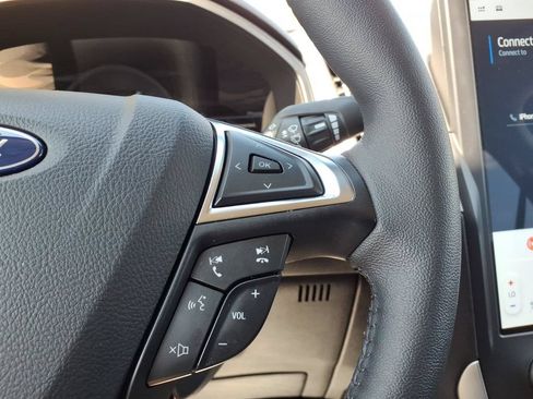 Certified 2024 Ford Edge SEL w/ Convenience Package AWD/4WD image 16
