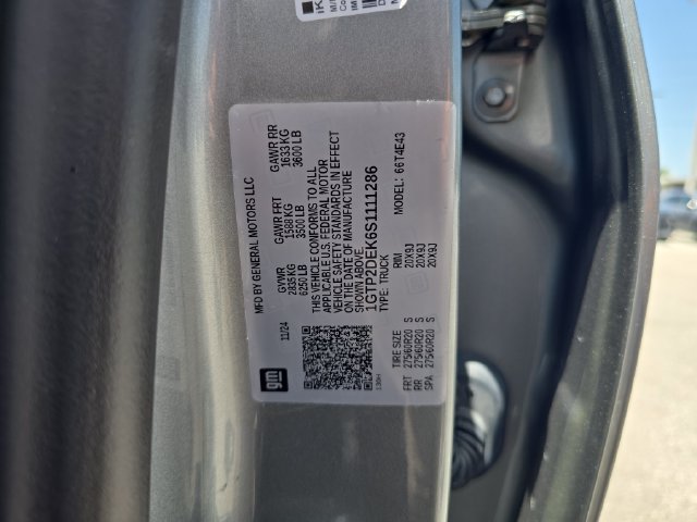 Certified 2025 GMC Canyon AT4 w/ Nightfall Edition AWD/4WD image 33