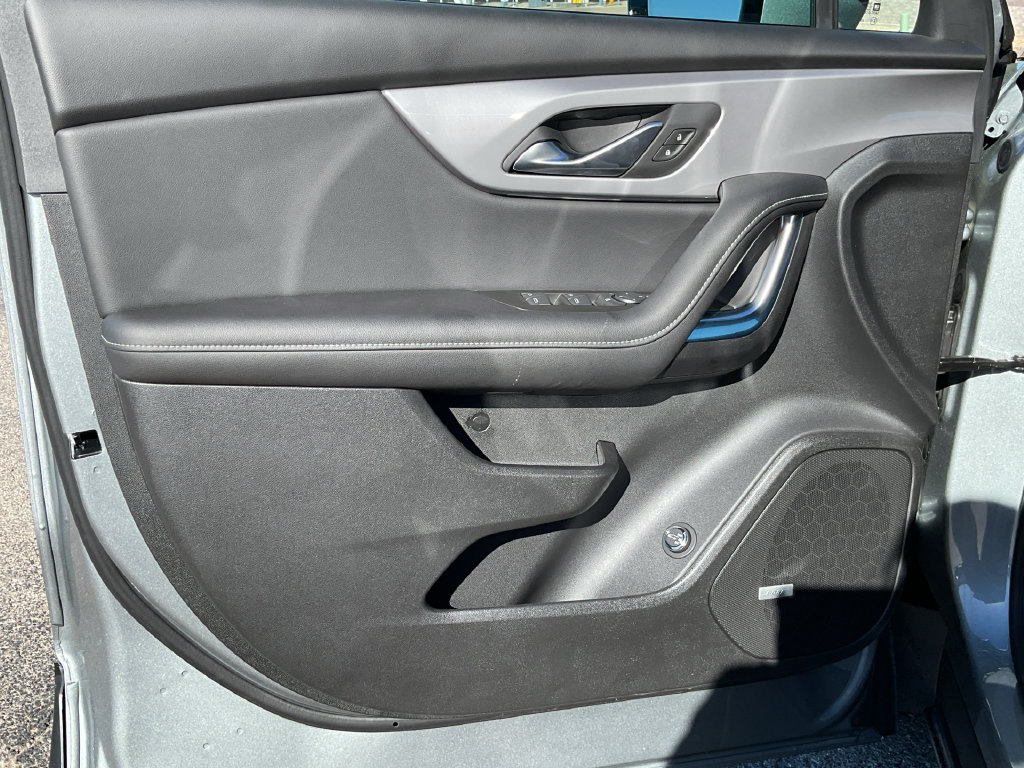 New 2026 Chevrolet Blazer LT w/ Sound & Technology Package FWD image 12