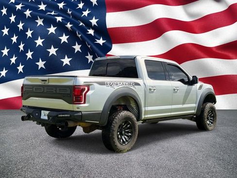 Used 2019 Ford F150 Raptor w/ Equipment Group 802A Luxury AWD/4WD image 6