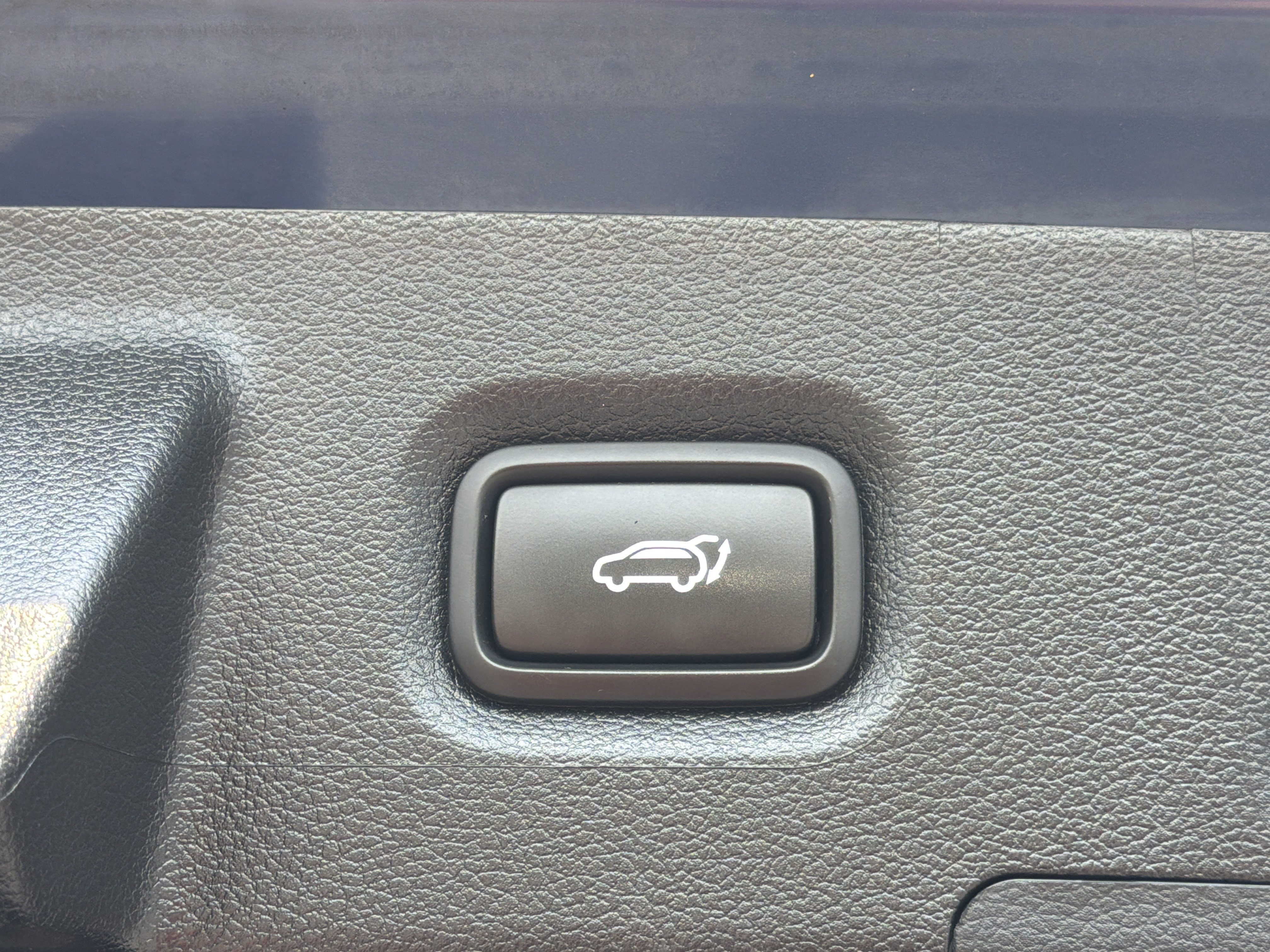 Used 2023 Hyundai Santa Fe SEL w/ Cargo Package FWD image 26