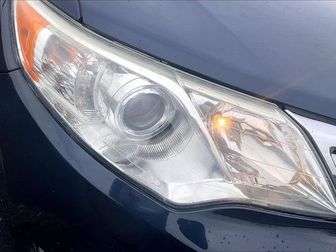 Used 2014 Toyota Camry XLE w/ Leather Package image 24