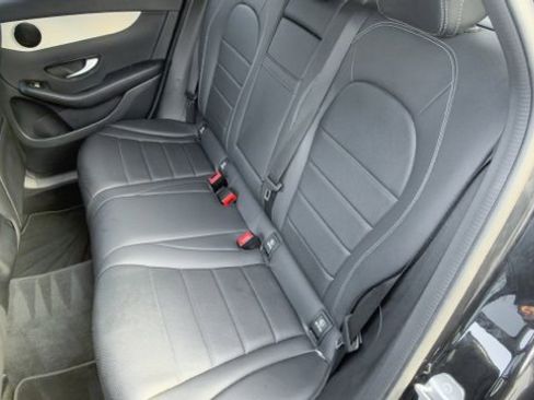 Used 2019 Mercedes-Benz GLC 300 image 29