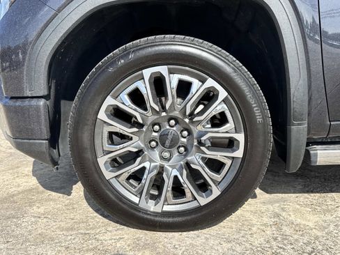 Used 2025 GMC Sierra 1500 Denali Ultimate image 4