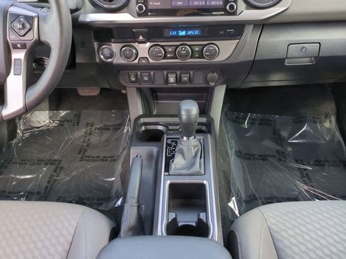 Certified 2023 Toyota Tacoma SR5 w/ Technology Package AWD/4WD image 18