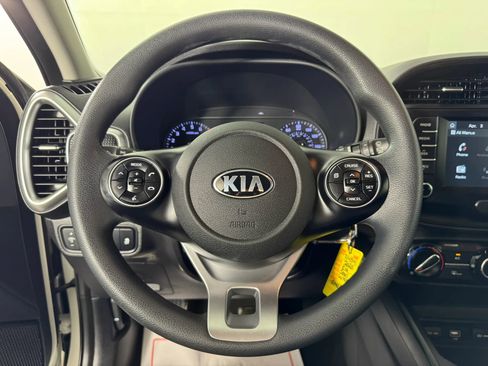 Used 2020 Kia Soul S image 13