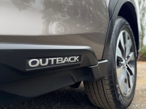 Used 2023 Subaru Outback Limited XT AWD/4WD image 45