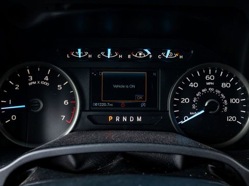 Used 2018 Ford F150 XLT w/ Equipment Group 302A Luxury AWD/4WD image 18