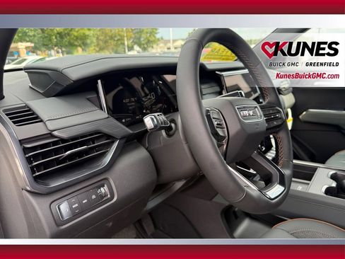 New 2026 GMC Acadia AT4 w/ Luxury Package AWD/4WD image 40