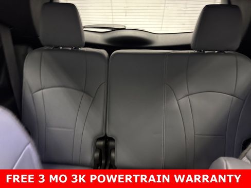 Used 2022 Buick Enclave Essence w/ Experience Buick Package image 26