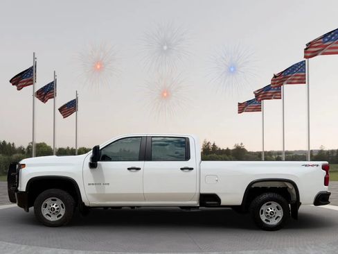 Used 2023 Chevrolet Silverado 2500 W/T AWD/4WD image 2