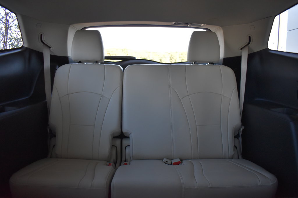 Used 2022 Buick Enclave Essence FWD image 16