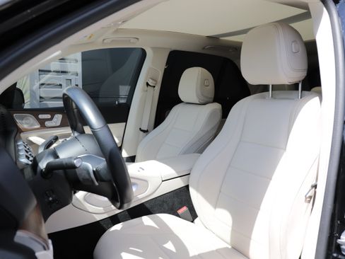 Used 2024 Mercedes-Benz GLE 350 4MATIC image 17