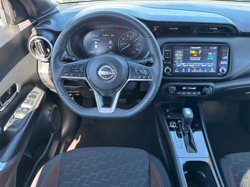 Used 2023 Nissan Kicks SR image 20
