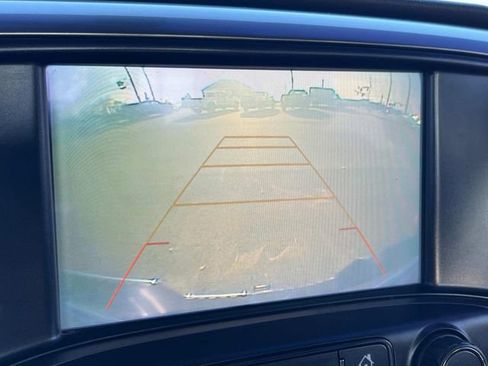 Used 2018 Chevrolet Silverado 1500 LT w/ All Star Edition image 28