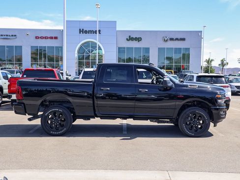 New 2026 RAM 2500 Big Horn AWD/4WD image 3