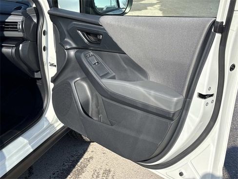 Used 2024 Subaru Crosstrek 2.0i Premium image 16