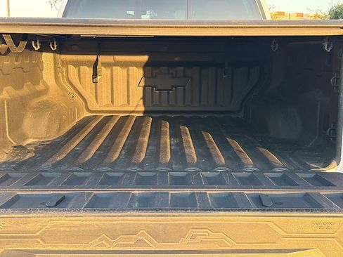 Used 2023 Chevrolet Colorado LT w/ LT Convenience Package II AWD/4WD image 24