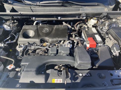 Used 2023 Toyota RAV4 XLE Premium image 34