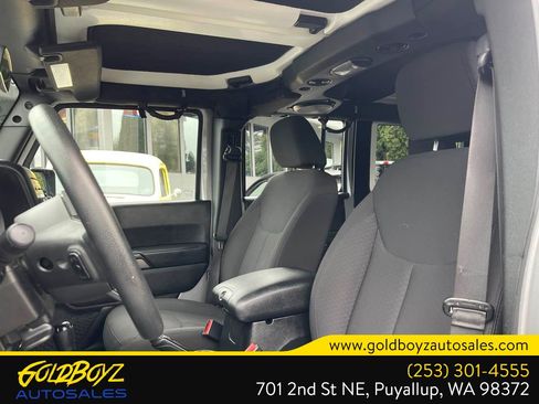 Used 2014 Jeep Wrangler Unlimited Sport AWD/4WD image 12