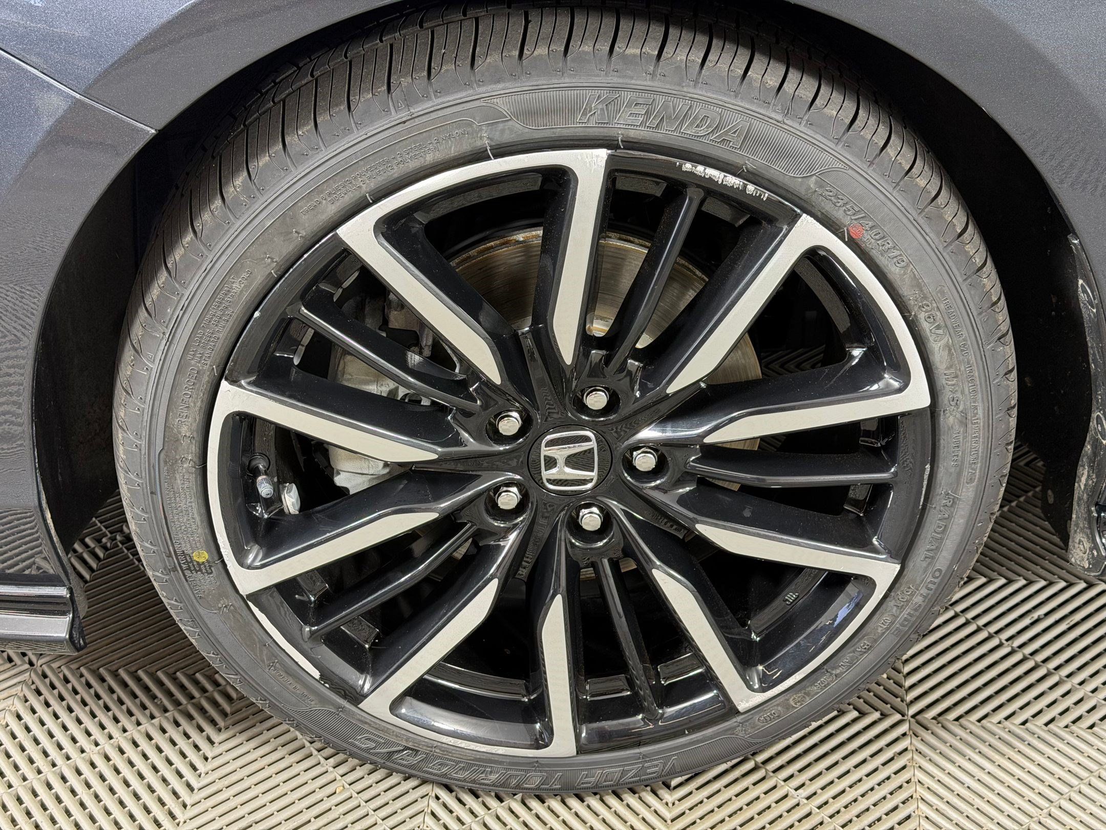 Used 2023 Honda Accord Touring image 13