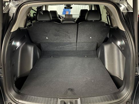 Used 2025 Honda CR-V EX-L image 9