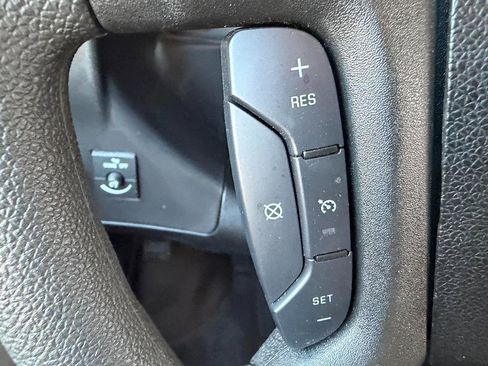 Used 2025 Chevrolet Express 2500 w/ Driver Convenience Package image 18