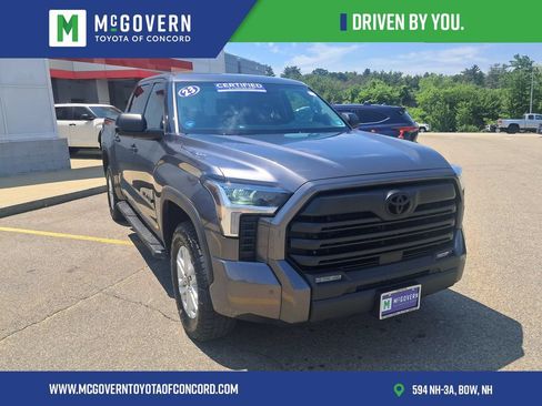 Used 2023 Toyota Tundra SR5 w/ SR5 Premium Package AWD/4WD image 9