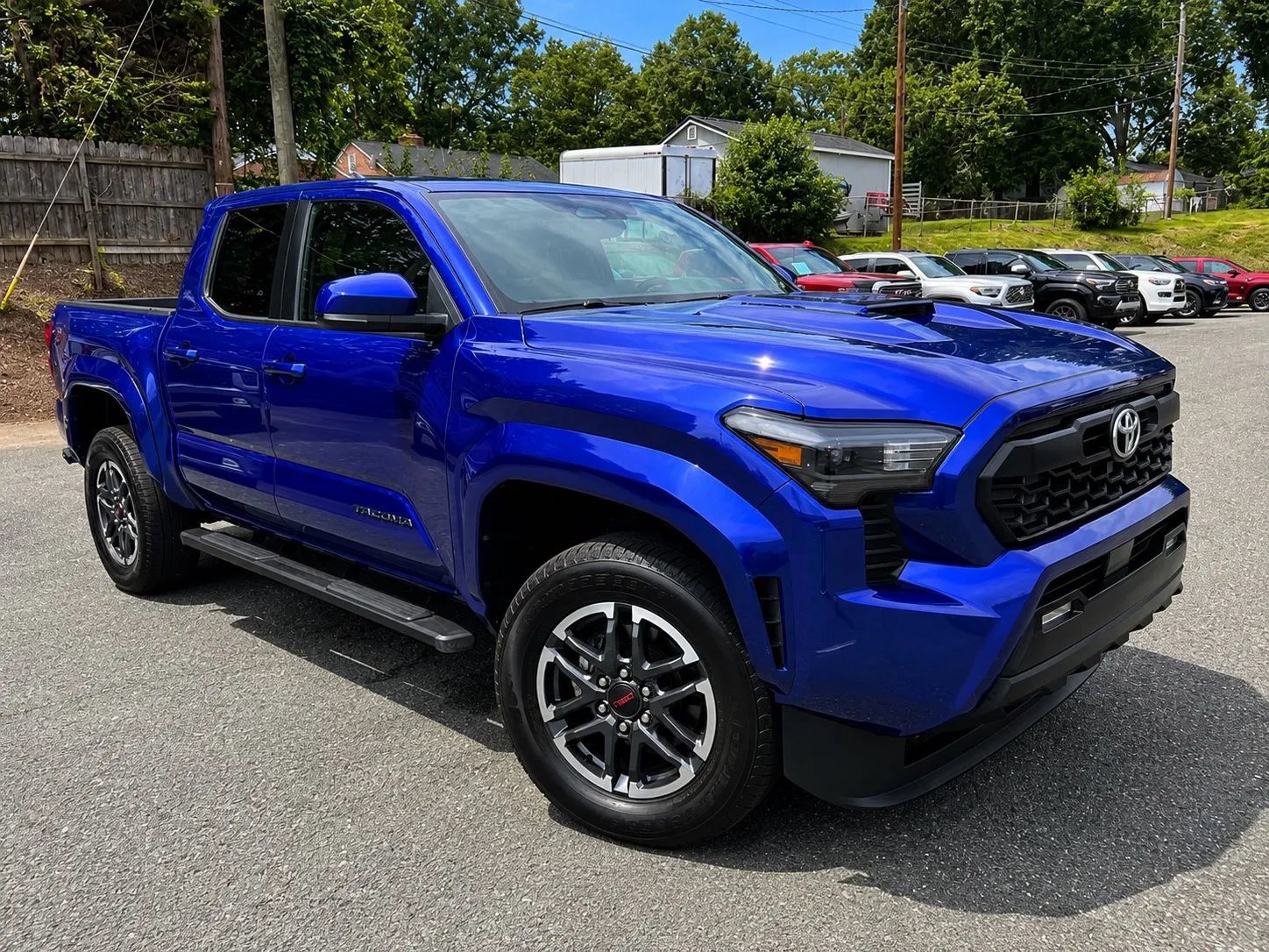 Used 2024 Toyota Tacoma TRD Sport AWD/4WD image 1