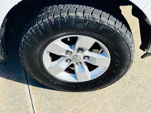 Used 2014 RAM 1500 Classic SLT image 20