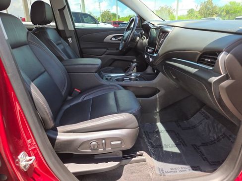 Used 2019 Chevrolet Traverse LT FWD image 15