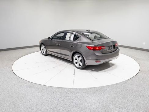 Used 2014 Acura ILX w/ Technology Package FWD image 34