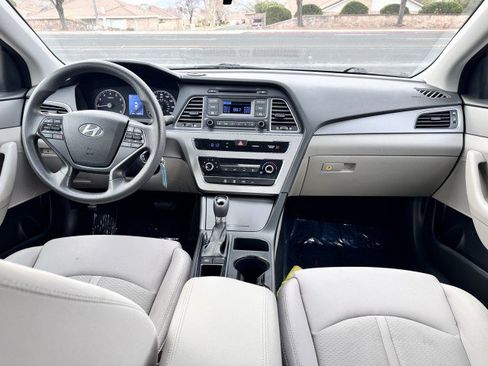 Used 2015 Hyundai Sonata SE image 17