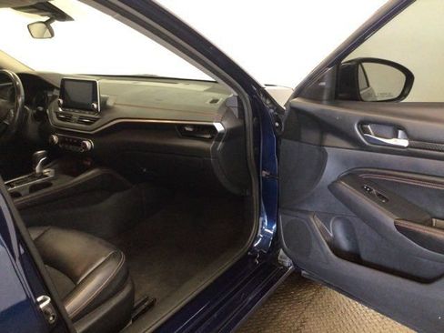Used 2022 Nissan Altima 2.5 SR FWD image 13