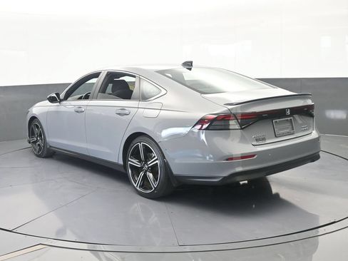 Used 2024 Honda Accord Sport image 4