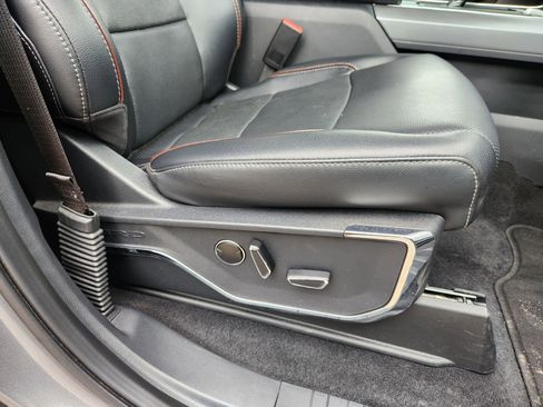 Used 2023 Ford F150 Lariat image 19