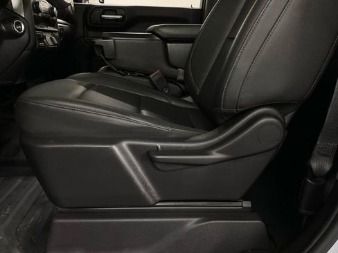 Used 2024 Chevrolet Silverado 3500 W/T image 28