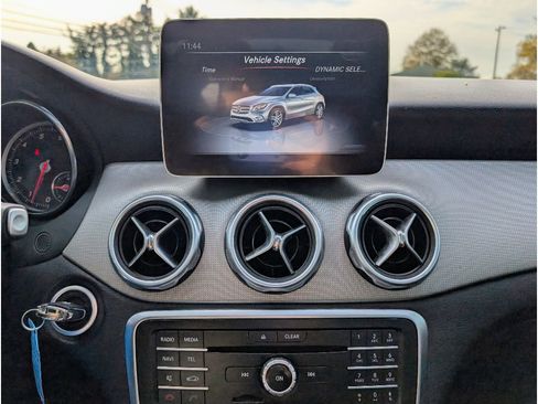 Used 2018 Mercedes-Benz GLA 250 image 21