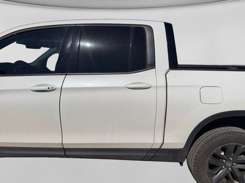 Certified 2025 Honda Ridgeline Sport image 12