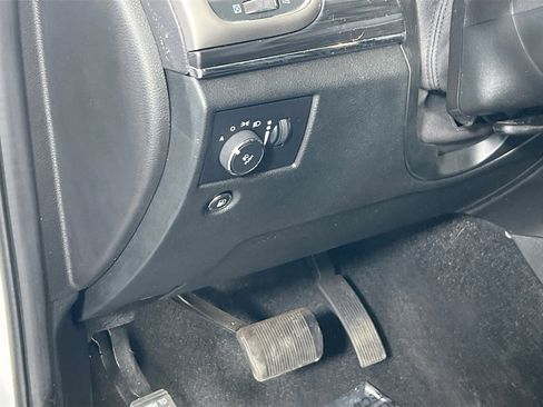 Used 2022 Jeep Grand Cherokee Limited image 10