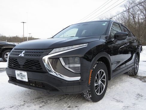 Used 2022 Mitsubishi Eclipse Cross ES image 1