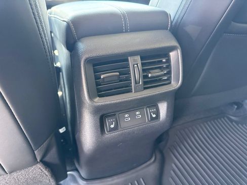 Used 2025 Nissan Murano Platinum w/ Cargo Package AWD/4WD image 17