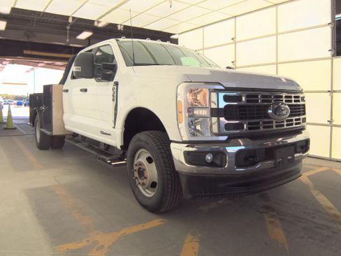 Used 2024 Ford F350 XL w/ XL Chrome Package AWD/4WD image 1