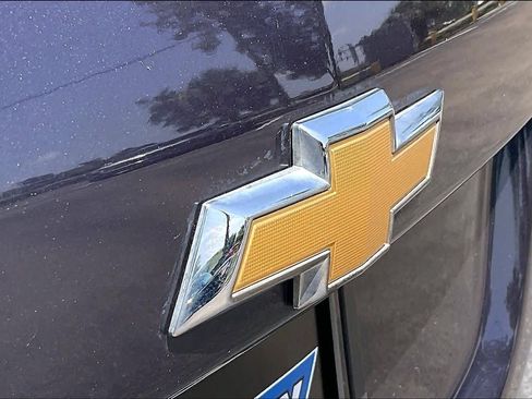 Used 2018 Chevrolet Equinox LT FWD image 9