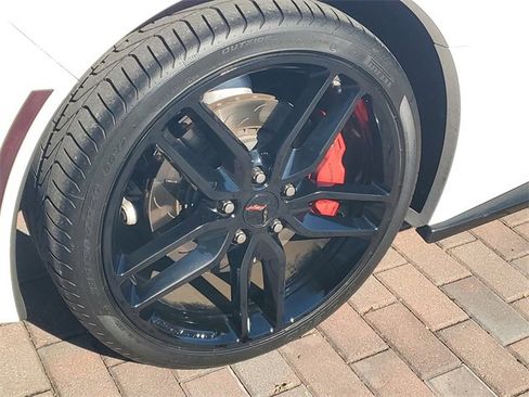 Used 2019 Chevrolet Corvette Stingray Coupe image 6